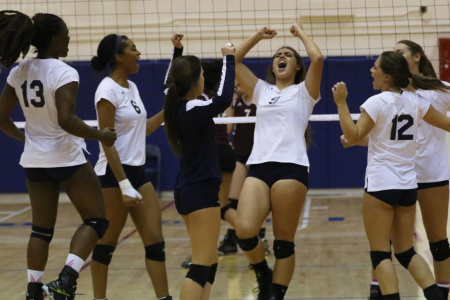 Victory! El Caminos womens volleyball defeated the Mt. San Antonio College Mounties 3-1 in sets (25-15, 25-19, 20-25, 26-24). The Warriors have clinched the No. 1 seed in the South Coast Conference. Photo credit: Jo Rankin