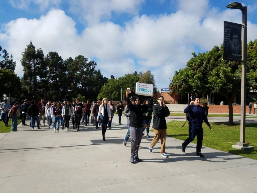 Campus+Viewpoints%3A+Thoughts+on+the+%23NationalWalkoutDay+for+gun+control