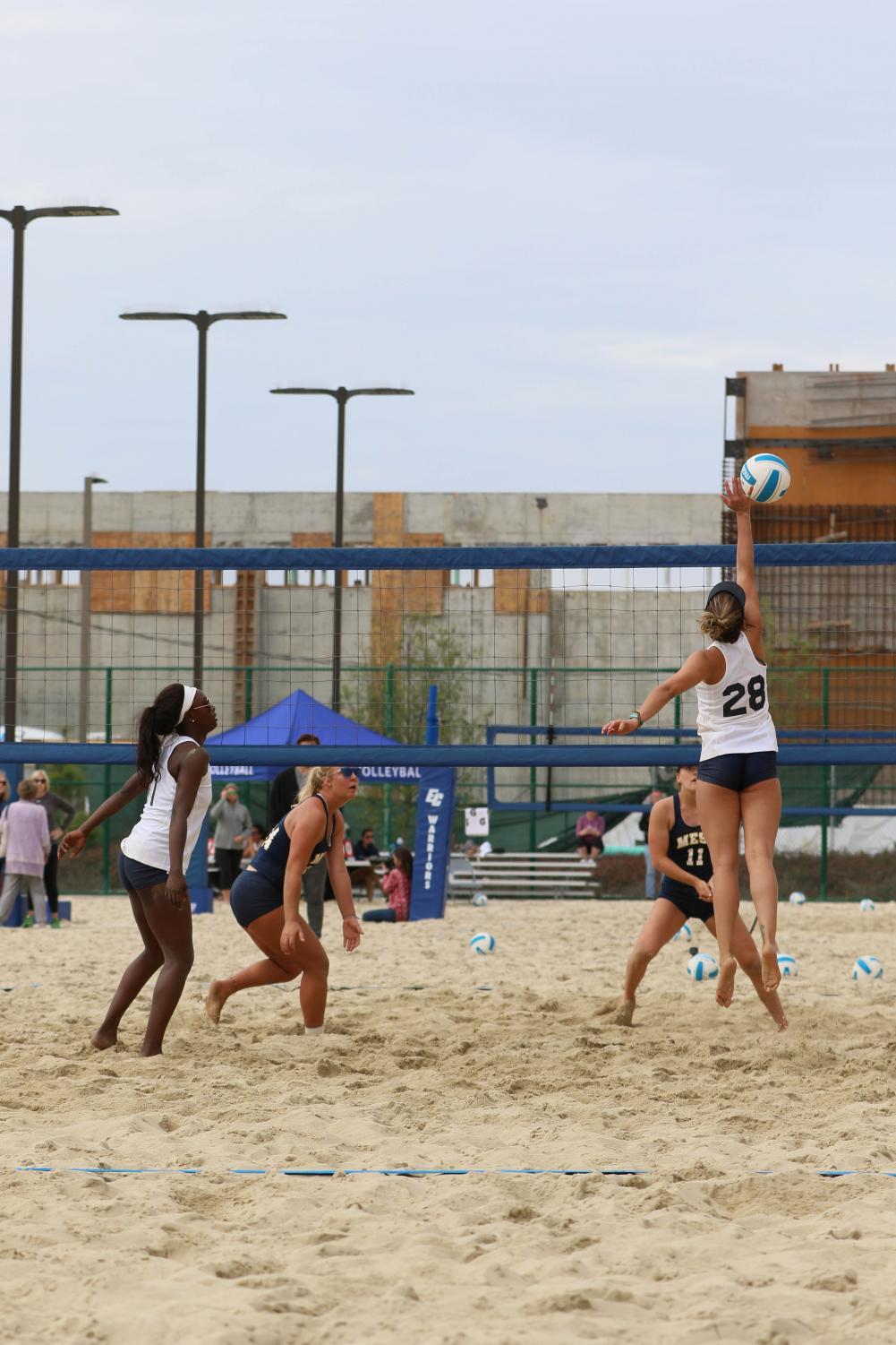 Warriors women's beach volleyball wins three straight - El Camino ...