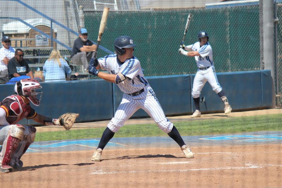 Warriors second baseman Spencer Long at the plate waiting for a pitch in the bottom of the third inning of ECs 14-2 win against Glendale College on Friday, May 17, at Warrior Field. Photo credit: Kealoha Noguchi