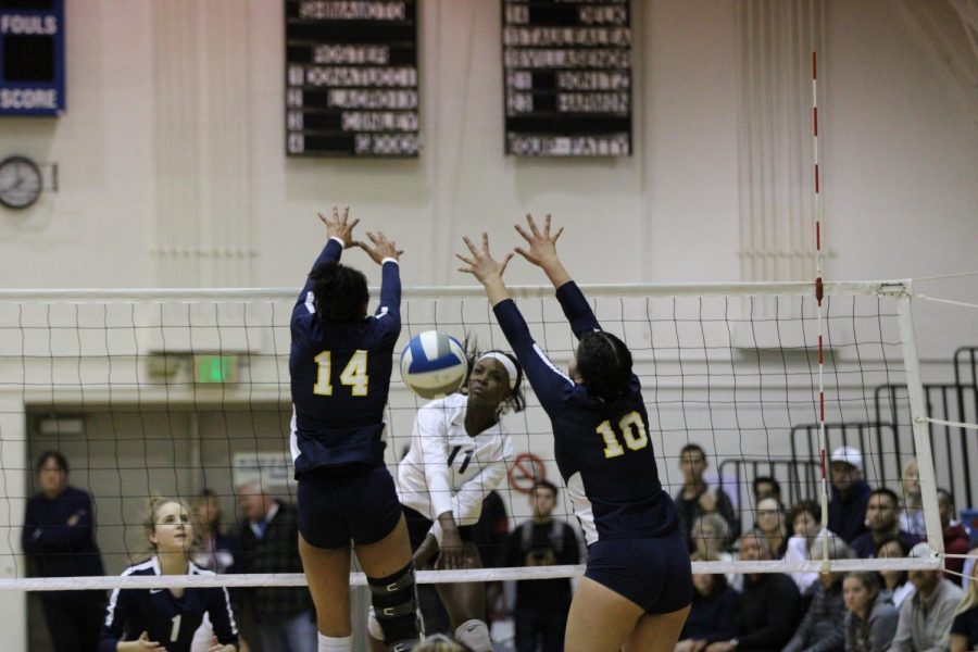 El+Camino+College+womens+volleyball+outside+hitter+Mikayla+Clark+spikes+the+ball+against+the+Fullerton+College+defense+during+the+third+set+of+their+match+on+Tuesday%2C+Nov.+26+in+ECCs+South+Gym.+The+Warriors+came+back+after+losing+the+first+two+sets+to+advance+in+the+regional+playoffs.+Jaime+Solis%2FThe+Union