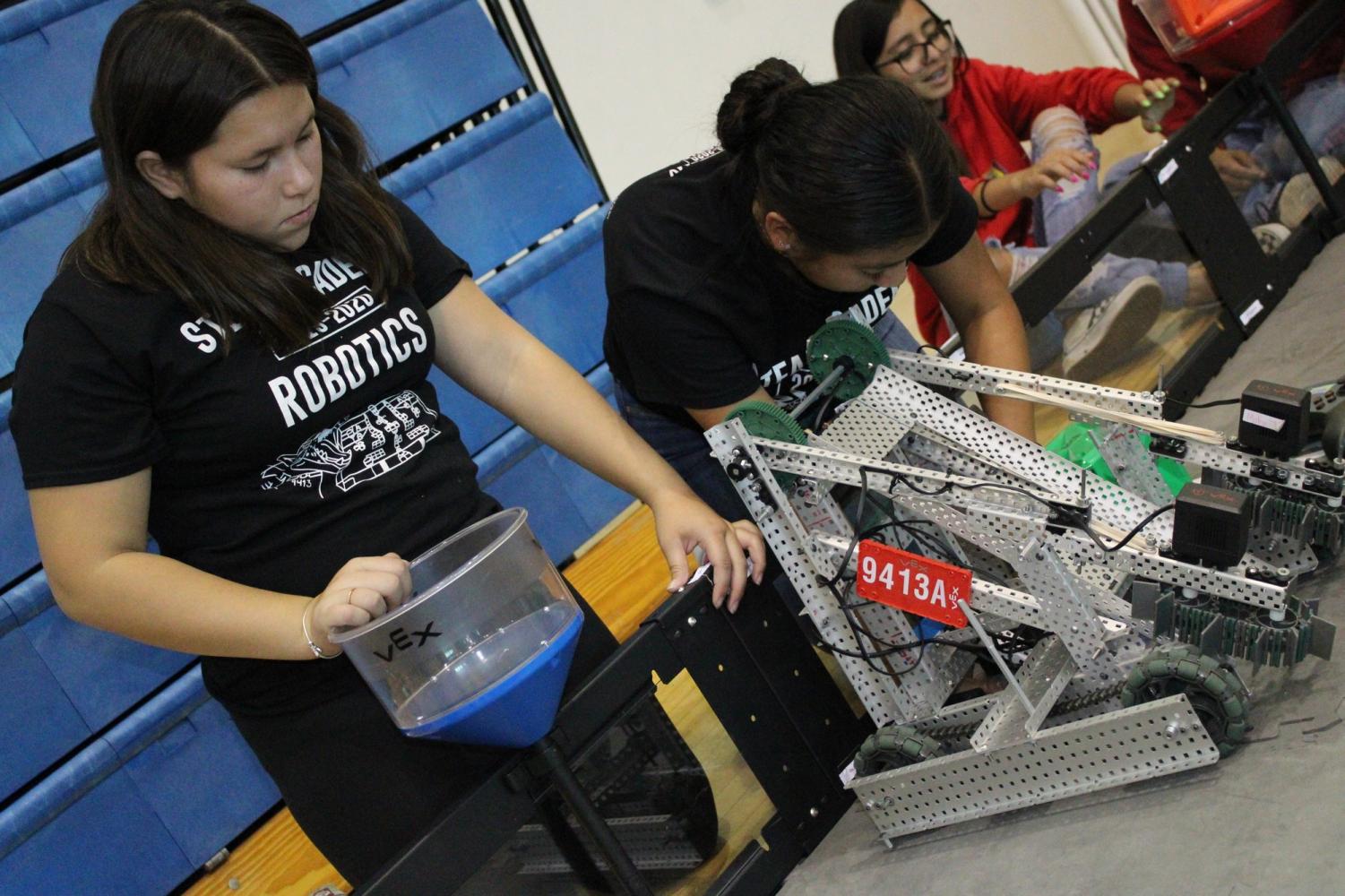 Robotics competition 'lifts spirits of middle schoolers' - El Camino College Union