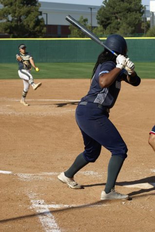 ECC women's softball player Jamelah Lewis (10) is ready to hit the ball during the El Camino vs. Los Angeles Harbor College game at the El Camino Softball Stadium on Friday, March 25. ECC scored in four of five innings, beating Seahawks 12-4. (Alexis Ponce | The Union)