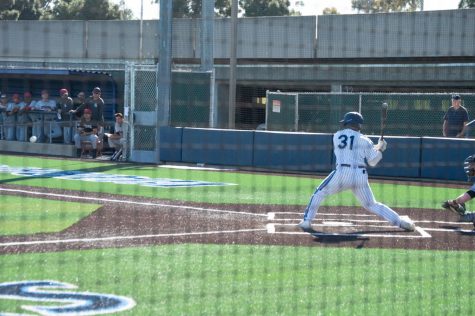 El Camino College Warriors catcher Jorge Renteria swings for a pitch against the Santa Barbara City College Vaqueros on Tuesday, March 1, 2022 at Warrior Field. Renteria scored one run against the Vaqueros en route to a 8-2 win. (Union Photo: Naoki Gima)