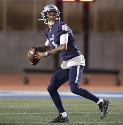 El Camino quarterback Mehki Jordan looks downfield for an open receiver during a game against San Bernardino Valley on Saturday, Sept. 24 at Featherstone Field in Torrance. El Camino defeated San Bernardino Valley 52-18 in a non-conference matchup, and will play against Fullerton on the road on Saturday, Oct. 1 at Fullerton District Stadium at 6 p.m. (Greg Fontanilla | The Union)