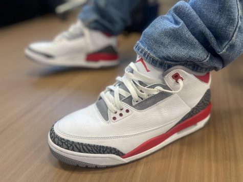 Allan Mazariegos, 21, Music is wearing the “Fire Red” Jordan 3s that came out recently. This pair of Jordan 3s is comfortable and fly to wear out with many white and red outfits.