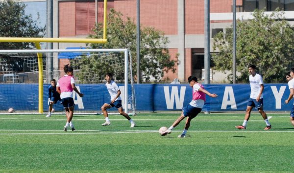 The El Camino College men's soccer team play against each other during a practice session at the PE and Athletics Field on Wednesday, Oct. 4. (Ma. Gisela Ordenes | The Union)