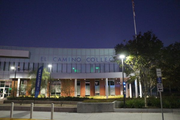 The El Camino College Administration Building in the early hours of the morning on Sunday, Dec. 3. In regards to questions about consistent patterns of crime reported on the annual Clery Act Report El Camino Police Chief Michael Trevis said the majority of crimes do not involve students. Most of them occur in the wee hours of the morning,” Trevis said. (Delfino Camacho | The Union)