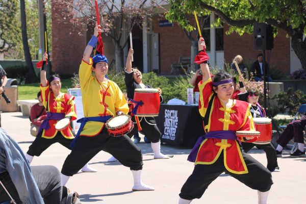 Navigation to Story: Beating drums, haiku poetry: Cherry Blossom Festival celebrates spring season, former faculty
