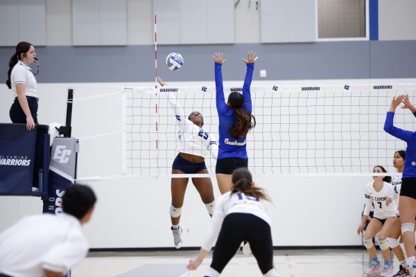 Sophomore outside hitter Zariah Honeycutt of El Camino leaps for an attack during a South Coast Conference showdown with LA Harbor at the ECC Gymnasium on Friday, Oct. 11. El Camino swept LA Harbor 3-0.