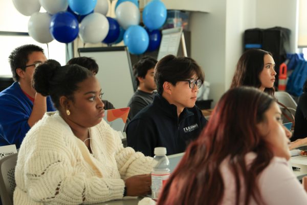 The El Camino College Associated Students Organization executive officers and senators meet in the Student Services building on Thursday, Oct. 10. ASO Senate meetings take place every Thursday in the Pencil Room, located west of the Warrior Welcome Center on the first floor of Student Services. (Elsa Rosales | The Union)